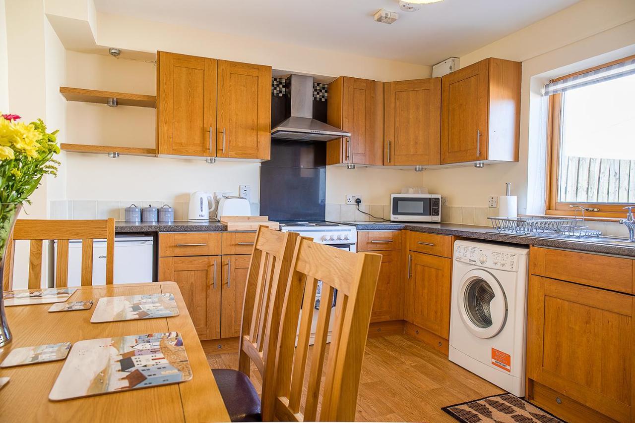 Modern 2 bedroom garden flat Inverness Eksteriør billede