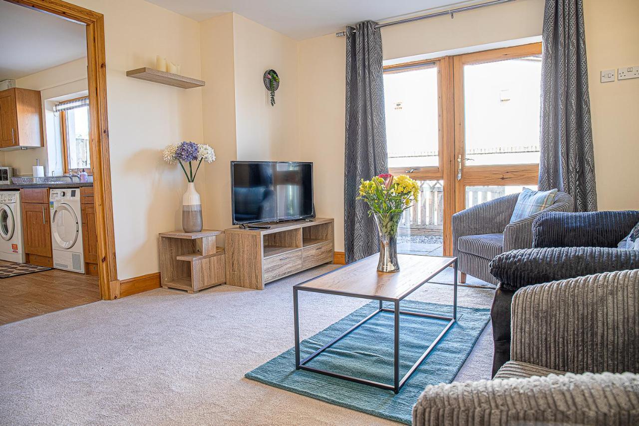 Modern 2 bedroom garden flat Inverness Eksteriør billede